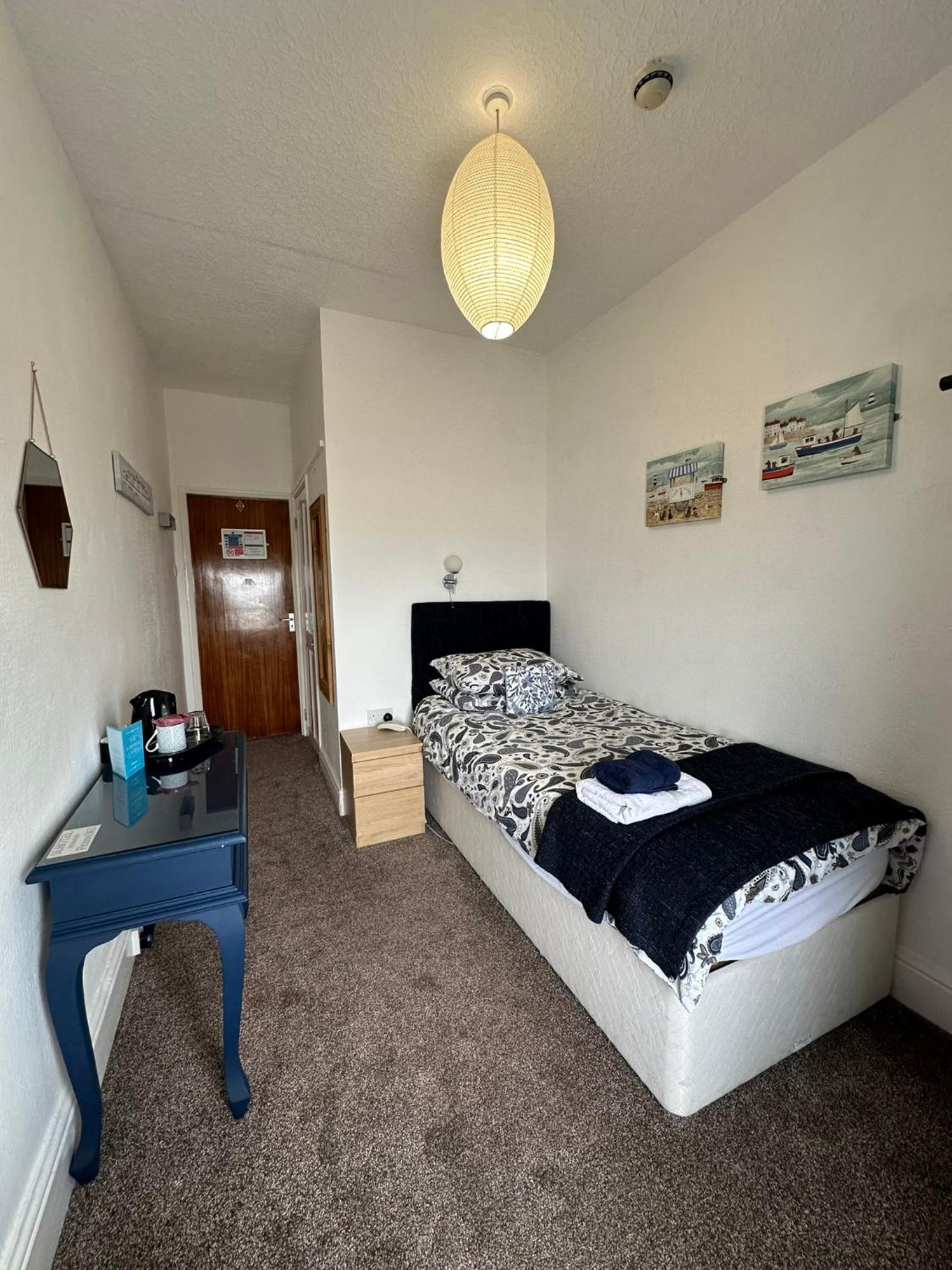 Shipping Lanes Hotel Morecambe Bagian luar foto