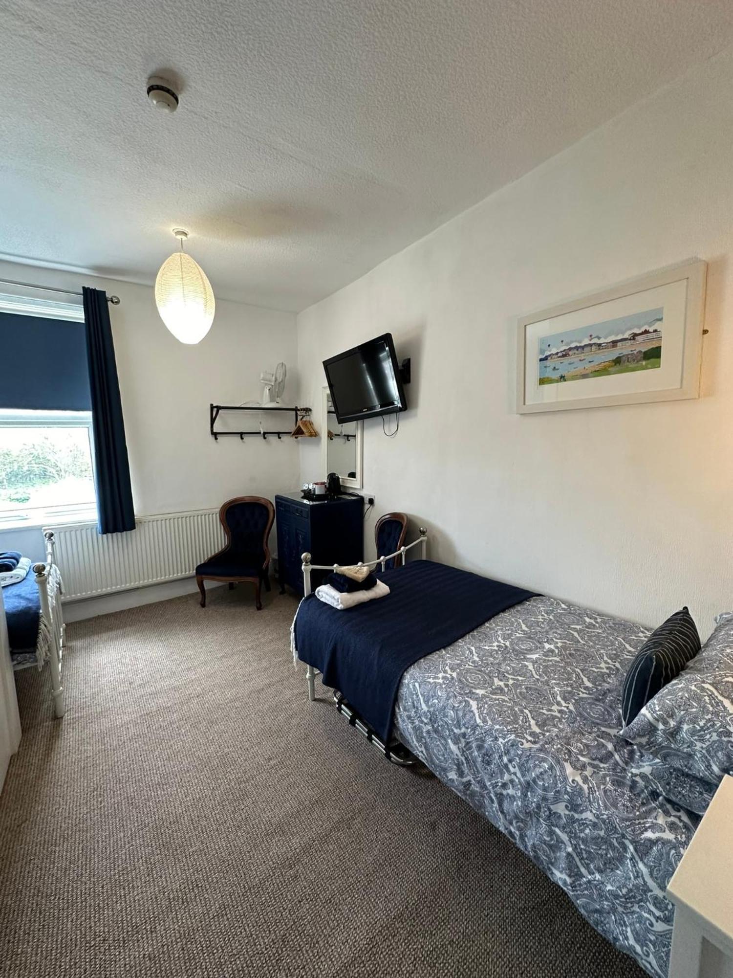 Shipping Lanes Hotel Morecambe Bagian luar foto